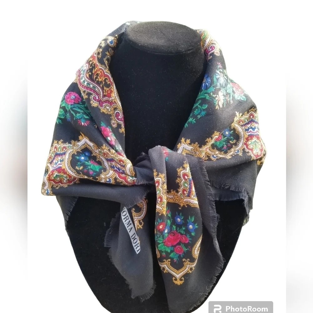 NORMA DORI VINTAGE PAISLEY & FLORAL SCARF